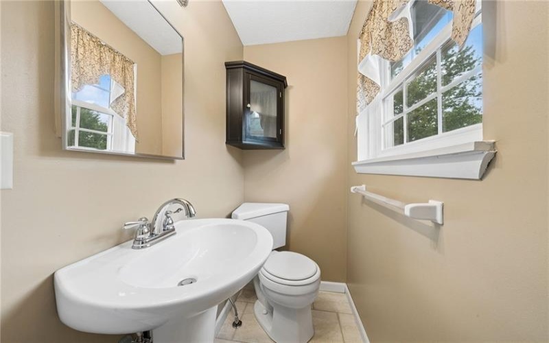221 David Drive, Delmont, 15626, 3 Bedrooms Bedrooms, 9 Rooms Rooms,2.1 BathroomsBathrooms,Residential,For Sale,David Drive,1764302