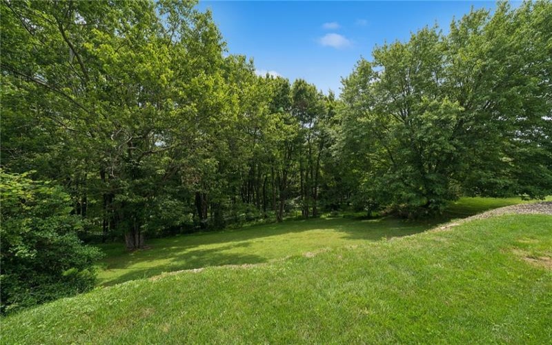 221 David Drive, Delmont, 15626, 3 Bedrooms Bedrooms, 9 Rooms Rooms,2.1 BathroomsBathrooms,Residential,For Sale,David Drive,1764302
