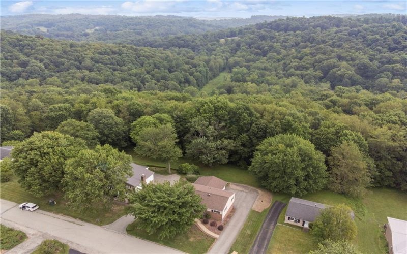 221 David Drive, Delmont, 15626, 3 Bedrooms Bedrooms, 9 Rooms Rooms,2.1 BathroomsBathrooms,Residential,For Sale,David Drive,1764302