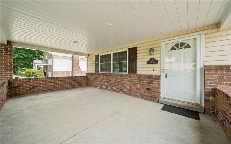 221 David Drive, Delmont, 15626, 3 Bedrooms Bedrooms, 9 Rooms Rooms,2.1 BathroomsBathrooms,Residential,For Sale,David Drive,1764302