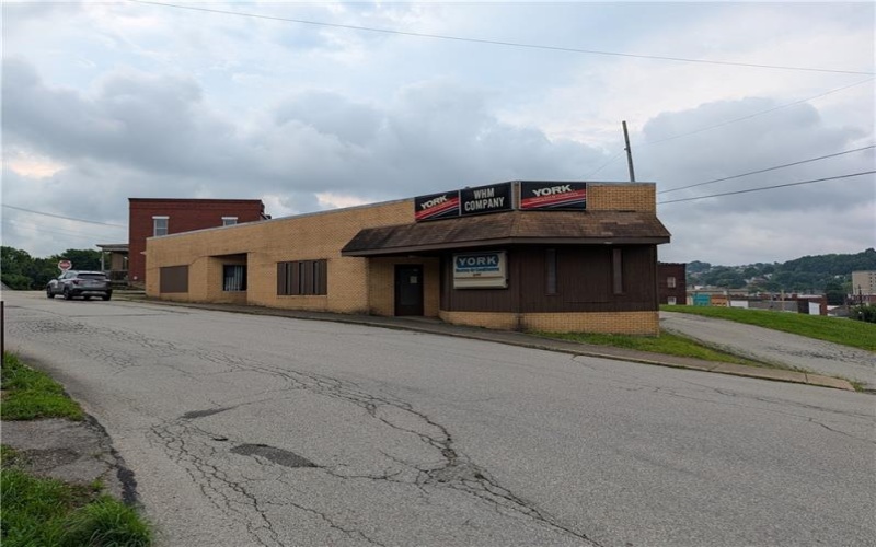 712 Magee Avenue and 8th Street, Jeannette, 15644, ,Commercial-industrial-business,For Sale,Magee Avenue and 8th Street,1764308