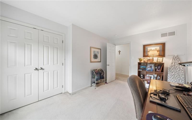 1023 Mayfair Dr, Canonsburg, 15317, 4 Bedrooms Bedrooms, 9 Rooms Rooms,2.1 BathroomsBathrooms,Residential,For Sale,Mayfair Dr,1764318