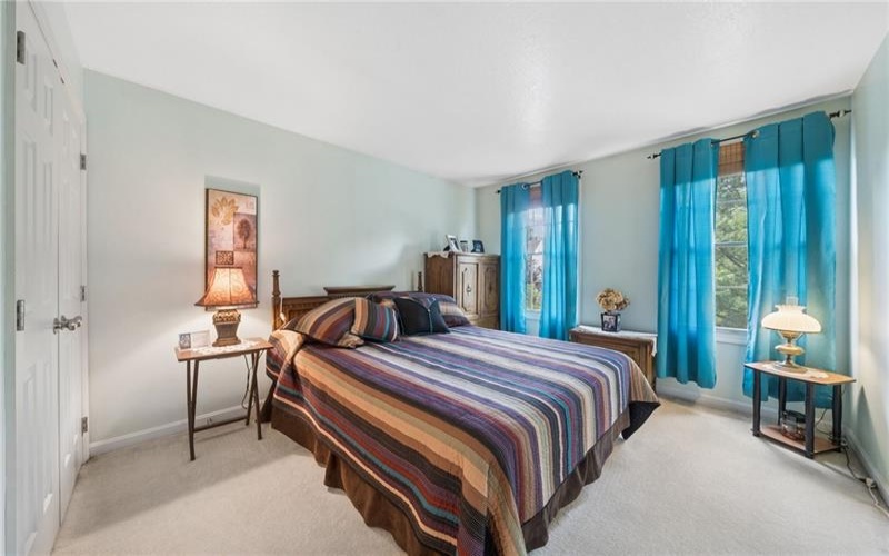 1023 Mayfair Dr, Canonsburg, 15317, 4 Bedrooms Bedrooms, 9 Rooms Rooms,2.1 BathroomsBathrooms,Residential,For Sale,Mayfair Dr,1764318