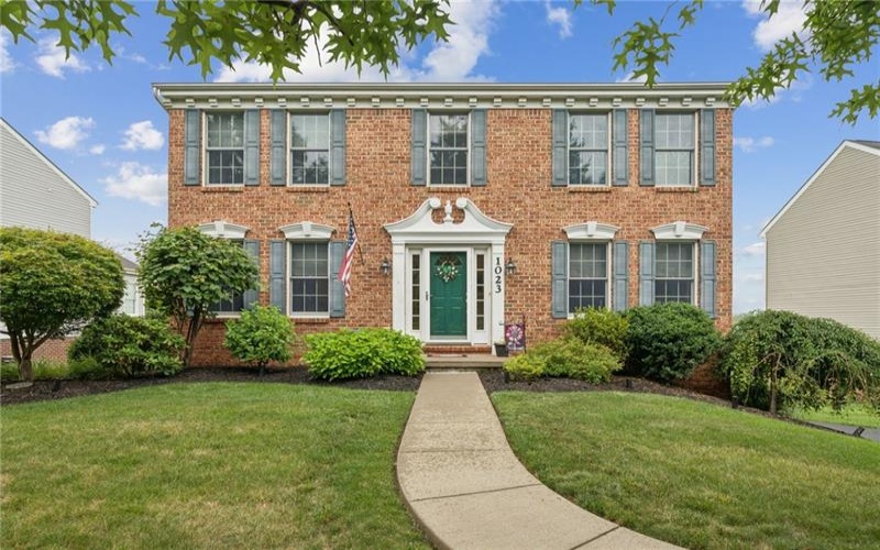 1023 Mayfair Dr, Canonsburg, 15317, 4 Bedrooms Bedrooms, 9 Rooms Rooms,2.1 BathroomsBathrooms,Residential,For Sale,Mayfair Dr,1764318