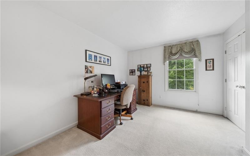 1023 Mayfair Dr, Canonsburg, 15317, 4 Bedrooms Bedrooms, 9 Rooms Rooms,2.1 BathroomsBathrooms,Residential,For Sale,Mayfair Dr,1764318