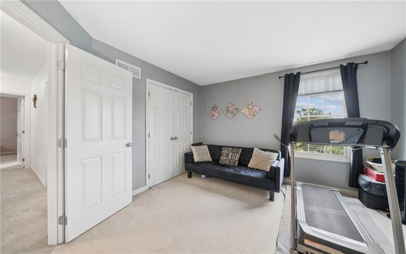 1023 Mayfair Dr, Canonsburg, 15317, 4 Bedrooms Bedrooms, 9 Rooms Rooms,2.1 BathroomsBathrooms,Residential,For Sale,Mayfair Dr,1764318