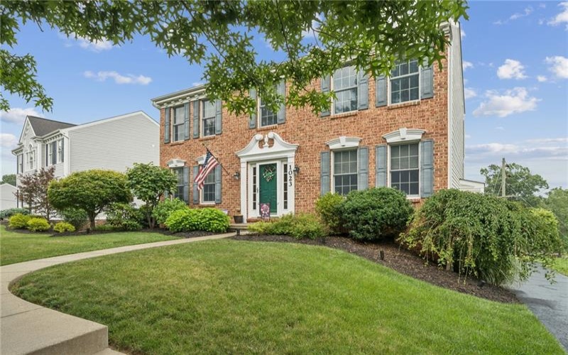 1023 Mayfair Dr, Canonsburg, 15317, 4 Bedrooms Bedrooms, 9 Rooms Rooms,2.1 BathroomsBathrooms,Residential,For Sale,Mayfair Dr,1764318
