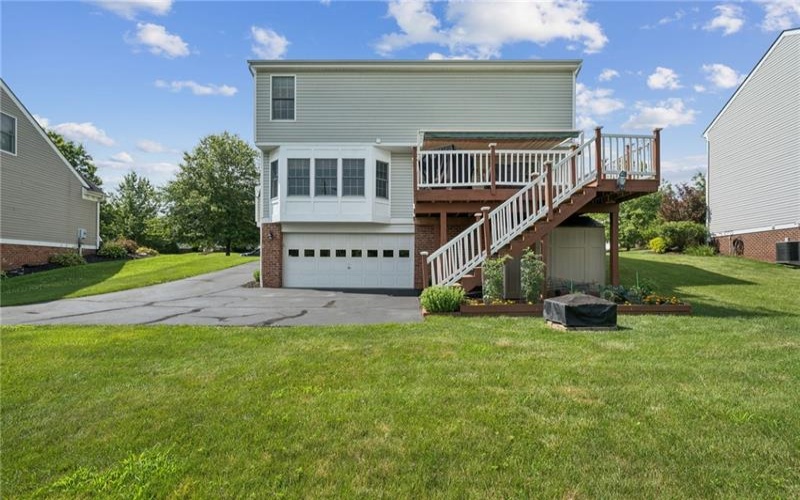1023 Mayfair Dr, Canonsburg, 15317, 4 Bedrooms Bedrooms, 9 Rooms Rooms,2.1 BathroomsBathrooms,Residential,For Sale,Mayfair Dr,1764318