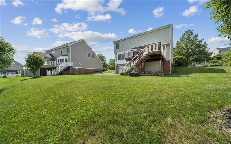 1023 Mayfair Dr, Canonsburg, 15317, 4 Bedrooms Bedrooms, 9 Rooms Rooms,2.1 BathroomsBathrooms,Residential,For Sale,Mayfair Dr,1764318