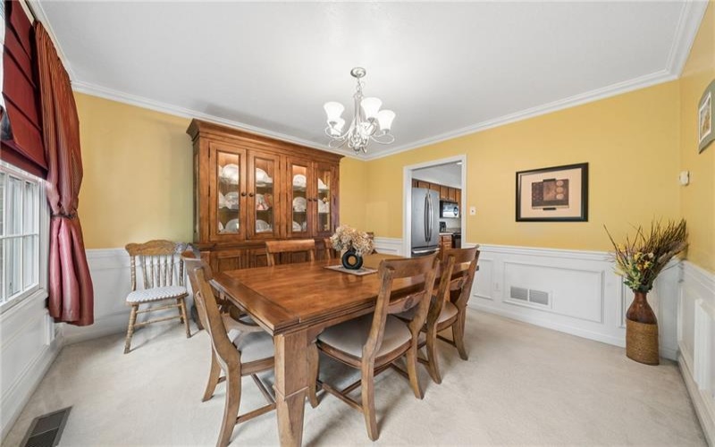 1023 Mayfair Dr, Canonsburg, 15317, 4 Bedrooms Bedrooms, 9 Rooms Rooms,2.1 BathroomsBathrooms,Residential,For Sale,Mayfair Dr,1764318