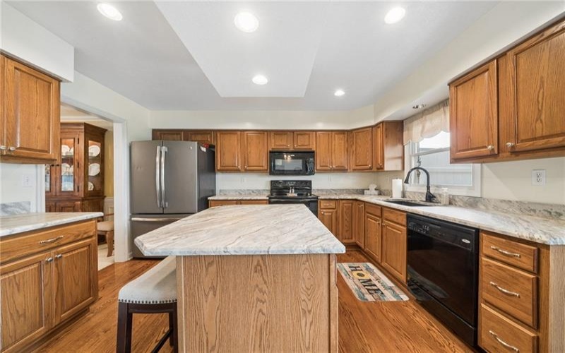 1023 Mayfair Dr, Canonsburg, 15317, 4 Bedrooms Bedrooms, 9 Rooms Rooms,2.1 BathroomsBathrooms,Residential,For Sale,Mayfair Dr,1764318
