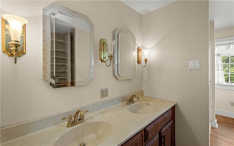 201 Dewey Ave, Washington, 15301, 3 Bedrooms Bedrooms, ,3.1 BathroomsBathrooms,Residential,For Sale,Dewey Ave,1764386