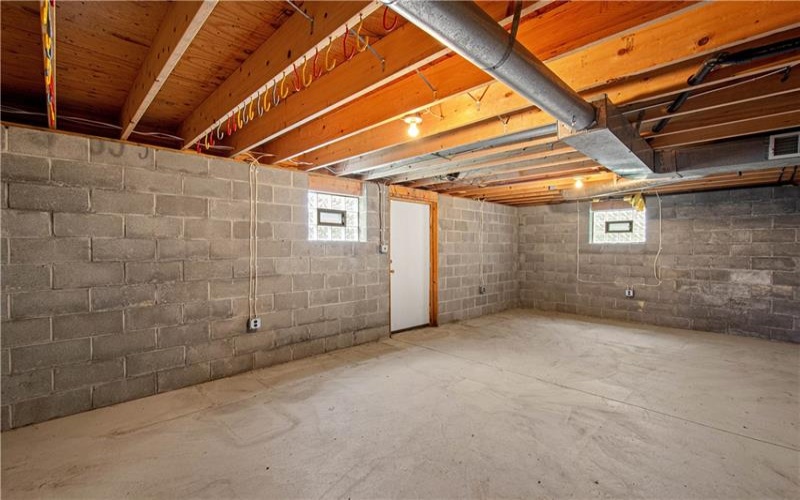 201 Dewey Ave, Washington, 15301, 3 Bedrooms Bedrooms, ,3.1 BathroomsBathrooms,Residential,For Sale,Dewey Ave,1764386