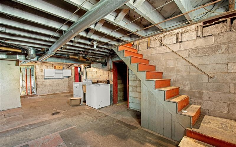 201 Dewey Ave, Washington, 15301, 3 Bedrooms Bedrooms, ,3.1 BathroomsBathrooms,Residential,For Sale,Dewey Ave,1764386