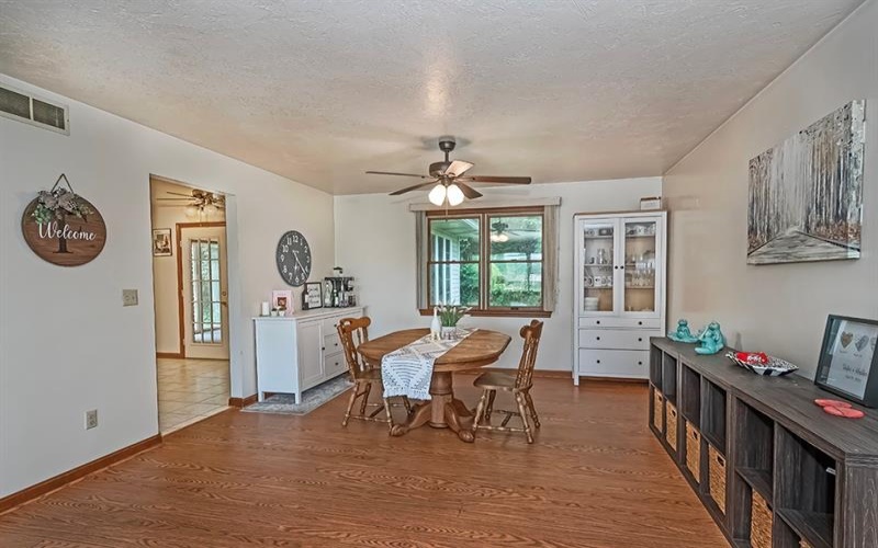 201 Falcon Ridge Drive, New Kensington, 15068, 3 Bedrooms Bedrooms, 8 Rooms Rooms,2.1 BathroomsBathrooms,Residential,For Sale,Falcon Ridge Drive,1764412