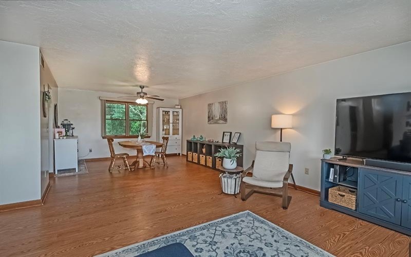 201 Falcon Ridge Drive, New Kensington, 15068, 3 Bedrooms Bedrooms, 8 Rooms Rooms,2.1 BathroomsBathrooms,Residential,For Sale,Falcon Ridge Drive,1764412