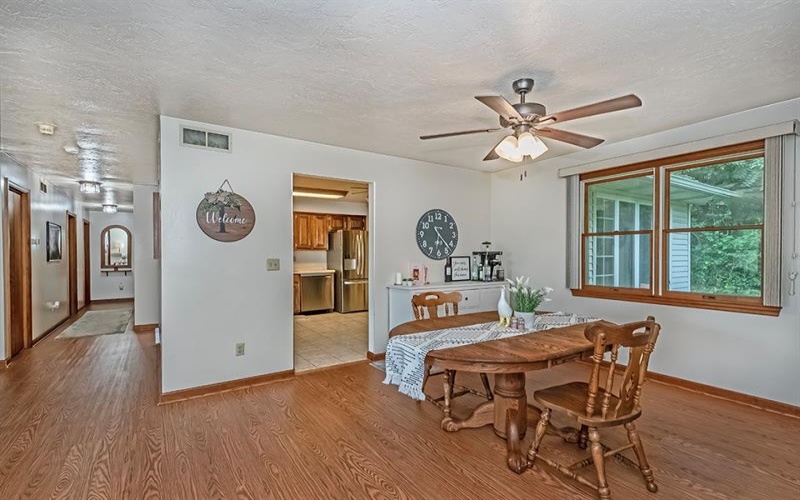 201 Falcon Ridge Drive, New Kensington, 15068, 3 Bedrooms Bedrooms, 8 Rooms Rooms,2.1 BathroomsBathrooms,Residential,For Sale,Falcon Ridge Drive,1764412