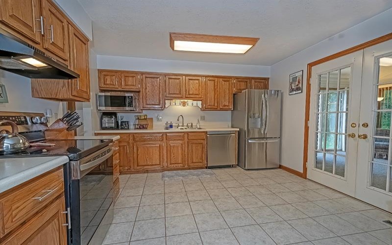 201 Falcon Ridge Drive, New Kensington, 15068, 3 Bedrooms Bedrooms, 8 Rooms Rooms,2.1 BathroomsBathrooms,Residential,For Sale,Falcon Ridge Drive,1764412