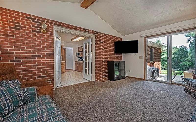 201 Falcon Ridge Drive, New Kensington, 15068, 3 Bedrooms Bedrooms, 8 Rooms Rooms,2.1 BathroomsBathrooms,Residential,For Sale,Falcon Ridge Drive,1764412