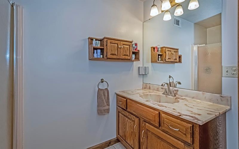 201 Falcon Ridge Drive, New Kensington, 15068, 3 Bedrooms Bedrooms, 8 Rooms Rooms,2.1 BathroomsBathrooms,Residential,For Sale,Falcon Ridge Drive,1764412