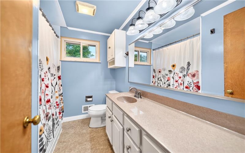 12 Corbett Ave, Irwin, 15642, 3 Bedrooms Bedrooms, 6 Rooms Rooms,1 BathroomBathrooms,Residential,For Sale,Corbett Ave,1764419