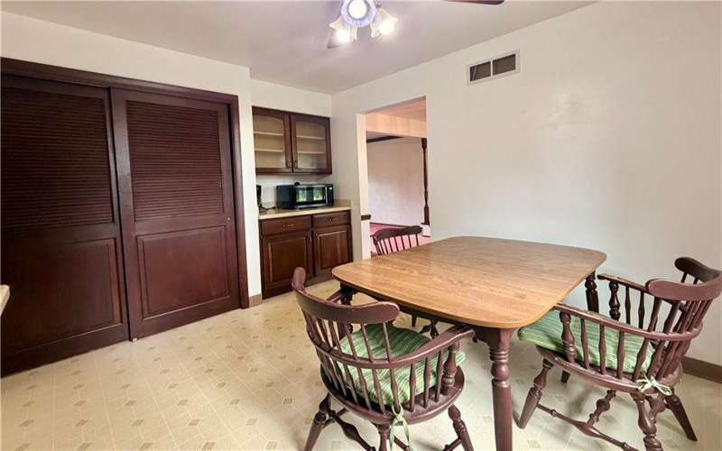 112 Friendship Lane, Greensburg, 15601, 3 Bedrooms Bedrooms, 9 Rooms Rooms,2.1 BathroomsBathrooms,Residential,For Sale,Friendship Lane,1764424