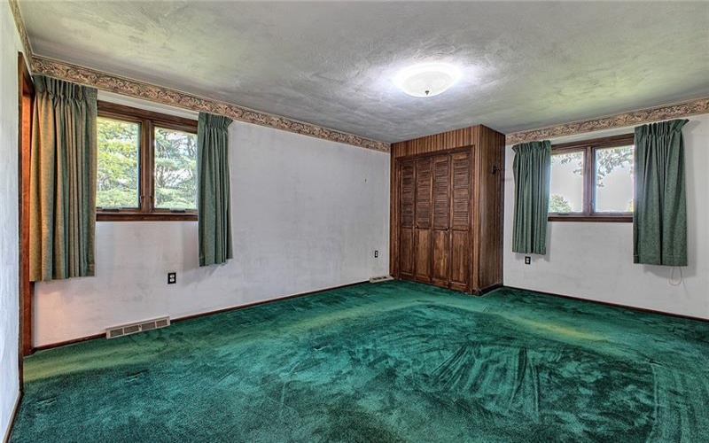 112 Friendship Lane, Greensburg, 15601, 3 Bedrooms Bedrooms, 9 Rooms Rooms,2.1 BathroomsBathrooms,Residential,For Sale,Friendship Lane,1764424