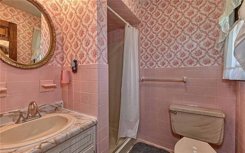112 Friendship Lane, Greensburg, 15601, 3 Bedrooms Bedrooms, 9 Rooms Rooms,2.1 BathroomsBathrooms,Residential,For Sale,Friendship Lane,1764424