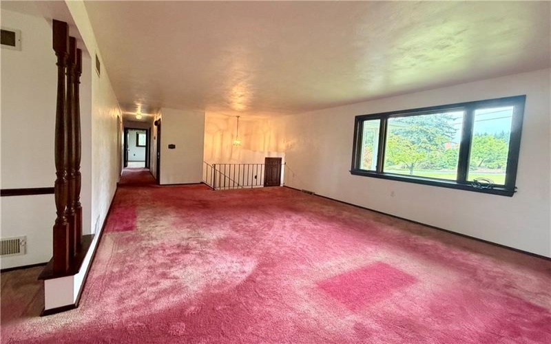 112 Friendship Lane, Greensburg, 15601, 3 Bedrooms Bedrooms, 9 Rooms Rooms,2.1 BathroomsBathrooms,Residential,For Sale,Friendship Lane,1764424