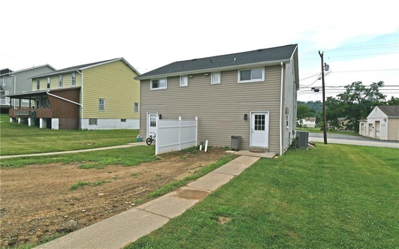401-403 Georgetown Road, Lawrence, 15055, ,Multi-unit,For Sale,Georgetown Road,1764438