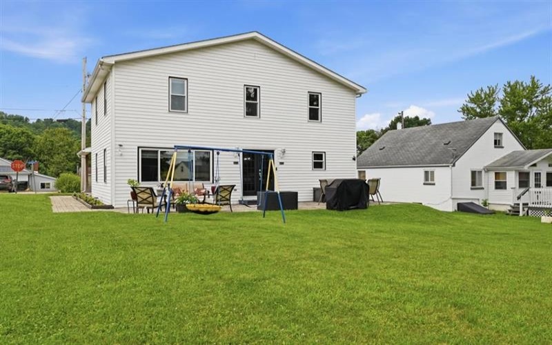 120 Oregon AVENUE, Vandergrift, 15690, 5 Bedrooms Bedrooms, ,3 BathroomsBathrooms,Residential,For Sale,Oregon,1764442
