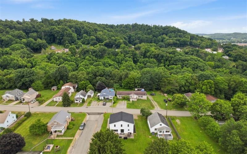 120 Oregon AVENUE, Vandergrift, 15690, 5 Bedrooms Bedrooms, ,3 BathroomsBathrooms,Residential,For Sale,Oregon,1764442