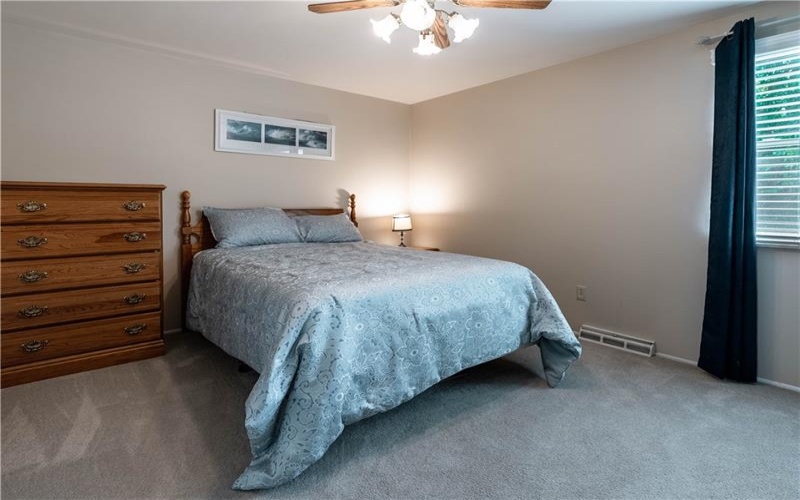 3139 New Hampshire Dr, New Kensington, 15068, 3 Bedrooms Bedrooms, 8 Rooms Rooms,1.1 BathroomsBathrooms,Residential,For Sale,New Hampshire Dr,1764455