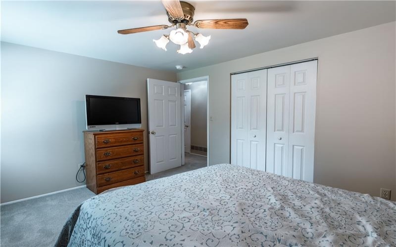 3139 New Hampshire Dr, New Kensington, 15068, 3 Bedrooms Bedrooms, 8 Rooms Rooms,1.1 BathroomsBathrooms,Residential,For Sale,New Hampshire Dr,1764455