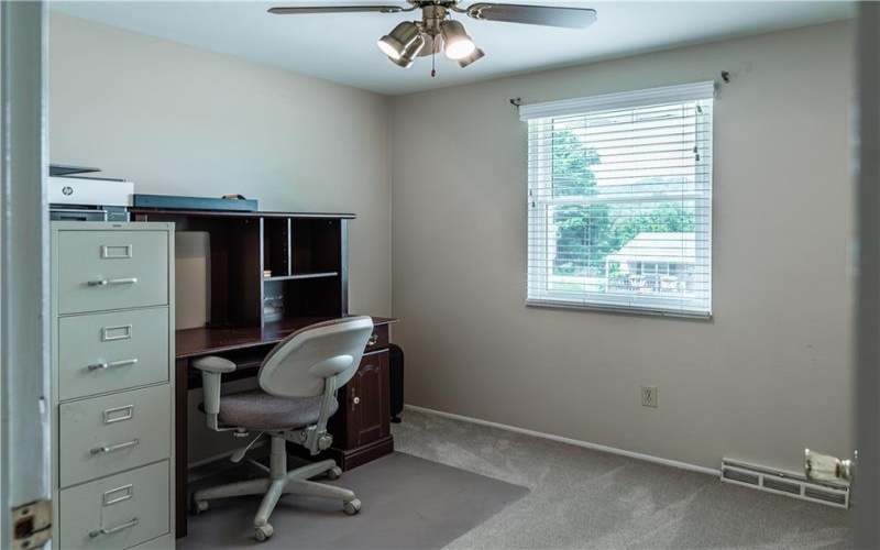 3139 New Hampshire Dr, New Kensington, 15068, 3 Bedrooms Bedrooms, 8 Rooms Rooms,1.1 BathroomsBathrooms,Residential,For Sale,New Hampshire Dr,1764455