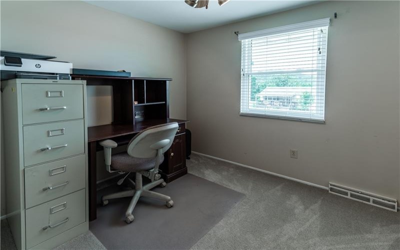 3139 New Hampshire Dr, New Kensington, 15068, 3 Bedrooms Bedrooms, 8 Rooms Rooms,1.1 BathroomsBathrooms,Residential,For Sale,New Hampshire Dr,1764455