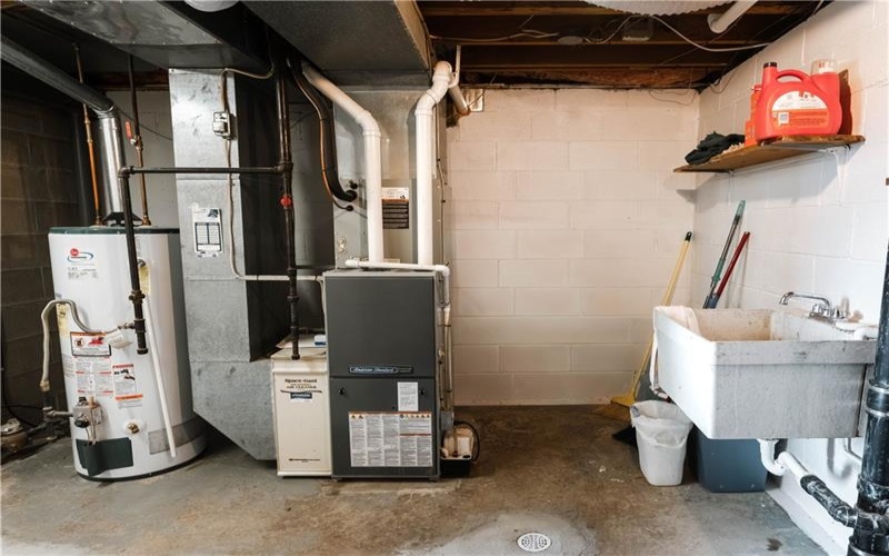 3139 New Hampshire Dr, New Kensington, 15068, 3 Bedrooms Bedrooms, 8 Rooms Rooms,1.1 BathroomsBathrooms,Residential,For Sale,New Hampshire Dr,1764455
