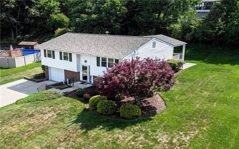3139 New Hampshire Dr, New Kensington, 15068, 3 Bedrooms Bedrooms, 8 Rooms Rooms,1.1 BathroomsBathrooms,Residential,For Sale,New Hampshire Dr,1764455