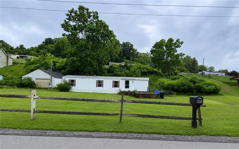3120 Bratkovich Road, Claridge, 15623, 2 Bedrooms Bedrooms, ,1 BathroomBathrooms,Residential,For Sale,Bratkovich Road,1764522