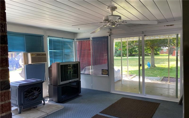 1617 Fairmont St., New Kensington, 15068, 3 Bedrooms Bedrooms, 8 Rooms Rooms,1.1 BathroomsBathrooms,Residential,For Sale,Fairmont St.,1764524