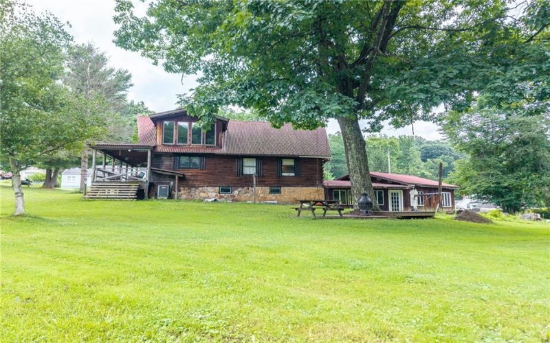 433 White School Road, Greensburg, 15601, 3 Bedrooms Bedrooms, ,1.1 BathroomsBathrooms,Residential,For Sale,White School Road,1764543