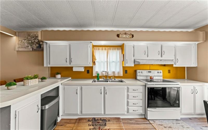 338 Festival Road, Washington, 15301, 4 Bedrooms Bedrooms, 7 Rooms Rooms,1.1 BathroomsBathrooms,Residential,For Sale,Festival Road,1764574