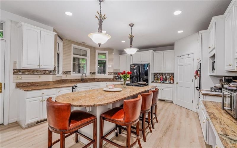 3513 Lashan Dr, Murrysville, 15668, 6 Bedrooms Bedrooms, 13 Rooms Rooms,5.1 BathroomsBathrooms,Residential,For Sale,Lashan Dr,1764580