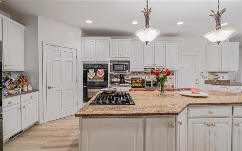 3513 Lashan Dr, Murrysville, 15668, 6 Bedrooms Bedrooms, 13 Rooms Rooms,5.1 BathroomsBathrooms,Residential,For Sale,Lashan Dr,1764580