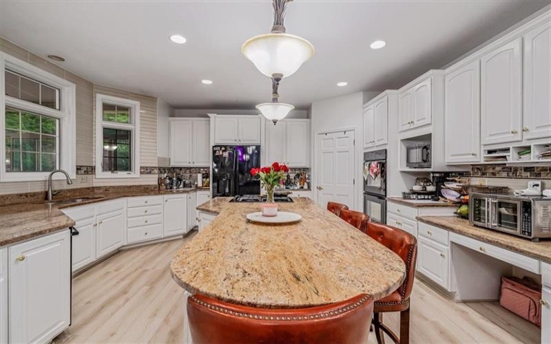 3513 Lashan Dr, Murrysville, 15668, 6 Bedrooms Bedrooms, 13 Rooms Rooms,5.1 BathroomsBathrooms,Residential,For Sale,Lashan Dr,1764580