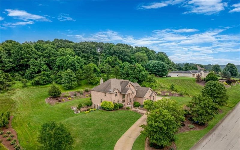 3513 Lashan Dr, Murrysville, 15668, 6 Bedrooms Bedrooms, 13 Rooms Rooms,5.1 BathroomsBathrooms,Residential,For Sale,Lashan Dr,1764580