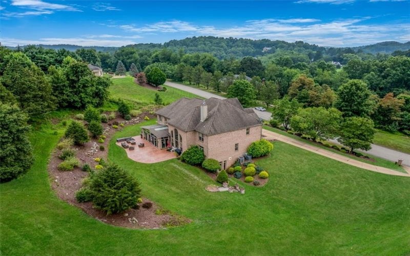 3513 Lashan Dr, Murrysville, 15668, 6 Bedrooms Bedrooms, 13 Rooms Rooms,5.1 BathroomsBathrooms,Residential,For Sale,Lashan Dr,1764580