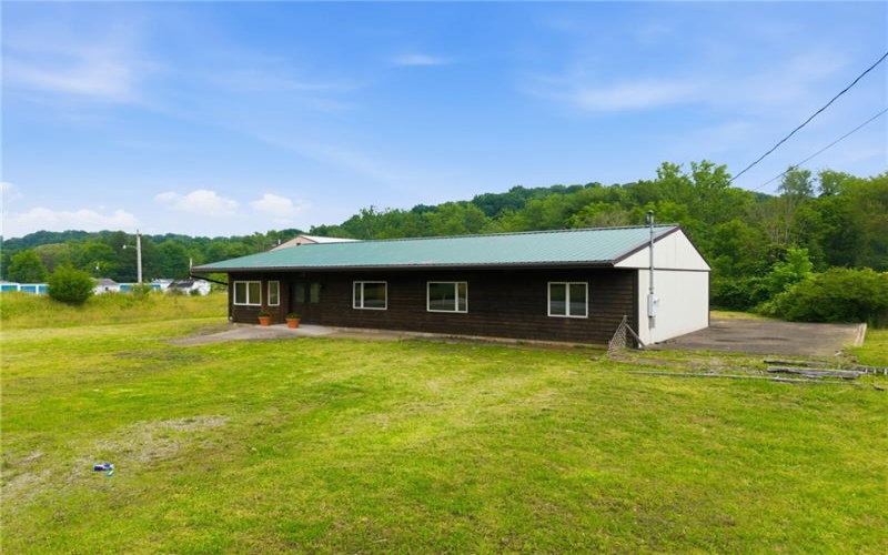 203 Rte 271, Ligonier, 15658, 3 Bedrooms Bedrooms, ,0.1 BathroomBathrooms,Residential,For Sale,Rte 271,1764598