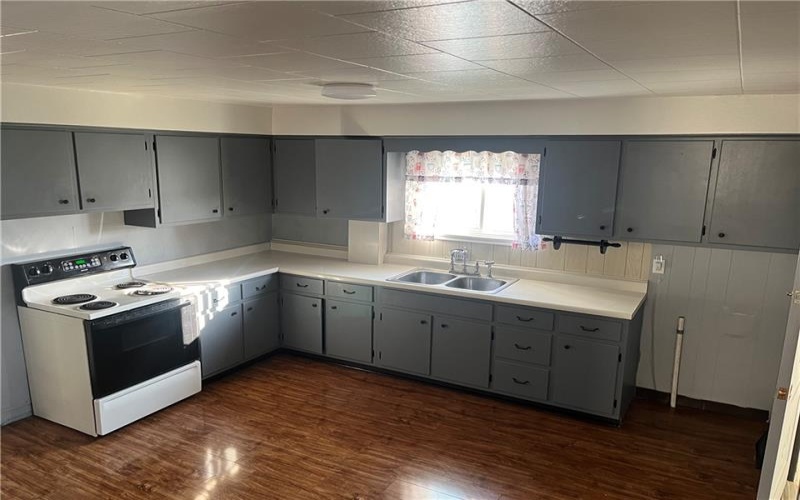 216 Prisani Street, Greensburg, 15690, 4 Bedrooms Bedrooms, 8 Rooms Rooms,2 BathroomsBathrooms,Residential,For Sale,Prisani Street,1764613