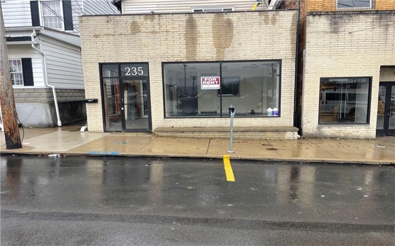 235 Longfellow St, Vandergrift, 15690, ,0.2 BathroomBathrooms,Lease,For Rent,Longfellow St,1764621